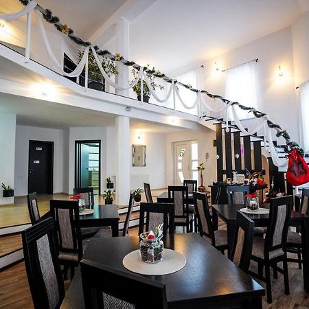 Casa Alessias Hotel Viseu de Sus Bagian luar foto
