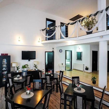 Casa Alessias Hotel Viseu de Sus Bagian luar foto